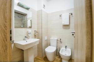 Sunny View 2 Bedroom Central Apartment