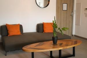 Hotels Le Balamina : Suite Familiale avec Jardin (1 Lit Double et 2 Lits Simples)