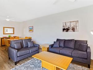 Kiah 10, 53 Victoria Parade - Stunning Views, Aircon and Close to the Marina