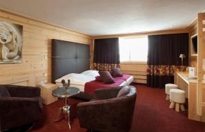Superior Twin Room - Confort room in Hotel Les Mélèzes