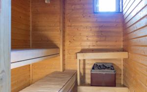 Family Room with Sauna