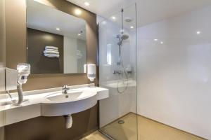 Hotels B&B HOTEL Perpignan Saleilles : photos des chambres