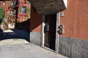 BELLAGIO LAKESIDE APARTMENT