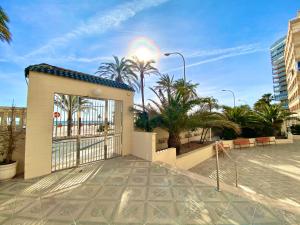 obrázek - Aisa piso 4º Primera Línea de la PLaya de San Juan Piscina