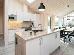14 person holiday home in Væggerløse