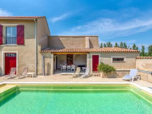 Holiday Home in Rasteau with Private Pool