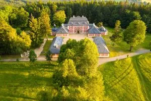 Lovecký zámek Karlštejn - Martinice