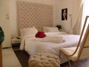 Suite with Balcony room in Hotel Velvet 1889