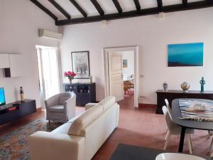 Incantevole appartamento in palazzo storico Ortigia