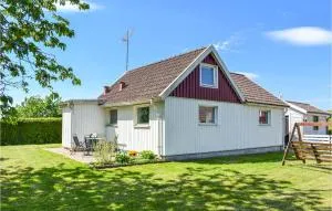 2 Bedroom Nice Home In Ystad - Sjöbo