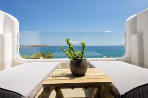 Blue Waves Suites & Apartments - To Kyma Paros Greece