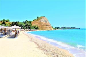 Halkidiki beach apartments 2 Nea Kalikratia Vergia beach Halkidiki Greece