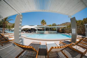 Far Out Beach Resort Ios Greece