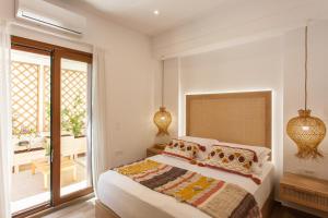 Blue Jasmine Apartments