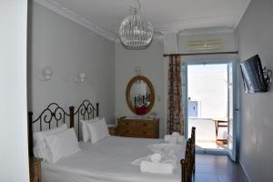 Minoa Hotel Paros Greece