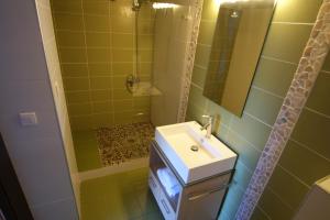 Hotels KYRIAD LYON EST – Saint Quentin Fallavier : Chambre Quadruple Standard