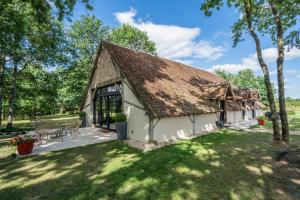 Maisons d'hotes La Grange De Leonie, Chambres d'hotes avec Piscine et Spa : photos des chambres