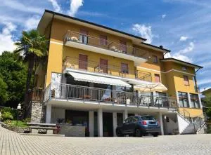 Albergo Ristorante Innocenti - Buglio in Monte