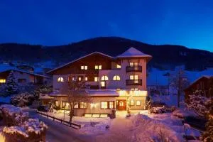 Ferienhotel Bergland - Sautens