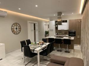 Artist Terrace Apartments