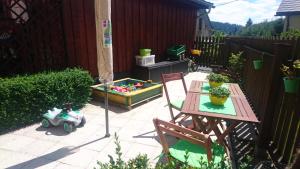 Ferienwohnung mit Garten und Spielplatz