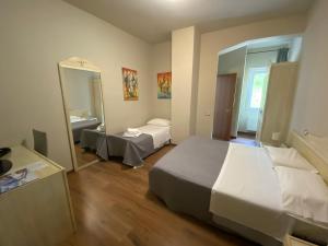 Triple Room room in Hotel Edoné