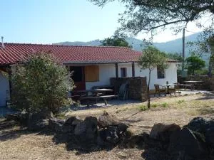 Casa Vermelha & Casa Azul - La Codosera