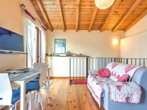 Gravedona Lake Escape