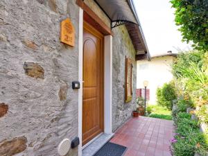 Gravedona Lake Escape