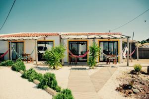 Good Feeling Hostel & Guest House