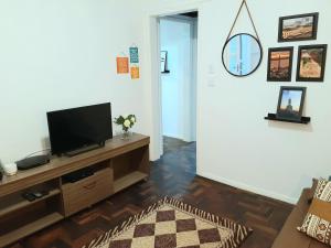 Amplo, aconchegante e pertinho de tudo