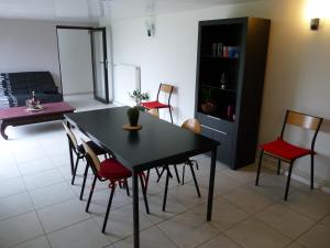 Appartements Les Landes avec Terrasse et Jardin : Appartement 1 Chambre