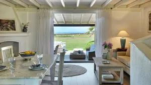 Soleado Beachfront Villa - 弗尔卡