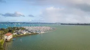 Ocean Breeze Hotel - 棕榈滩