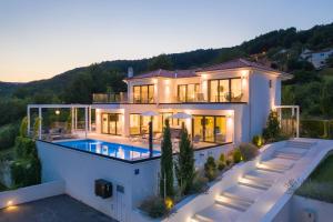 Villa Elegance