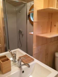 Chambres dhôtes et Roulotte Au Bonheur Du Parc