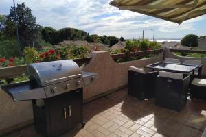 Appartement T3 Spacieux avec vue sur létang de Thau au 1er étage dune villa - entrée indépendante