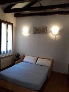 San Barnaba Artist's district house - Venice