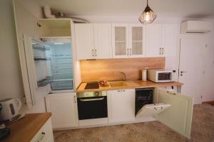 Andreyas Sea apartment-Beach, Sea garden ,Old Town, Free Parking, Free EVcharging Station