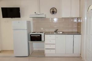 Ronzi Apartments