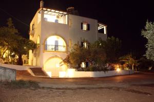 Theofilos Appartements Kythira Greece