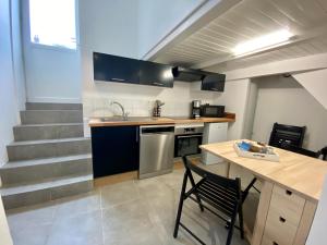 Maisons de vacances La petite maison a deux pas de la mer : Maison 2 Chambres