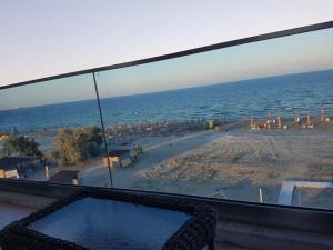 Wave 2 Mamaia prima linie vedere la mare 120mp