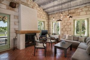 BOUTIQUE VILLA PETRA AMANDA Heated pool optional