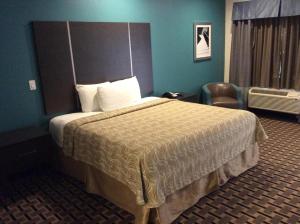 Standard Studio room in Regency Inn & Suites- NW Houston