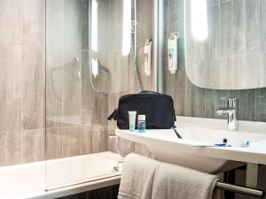 Hotels ibis Bordeaux Centre Gare Saint Jean Euratlantique : photos des chambres