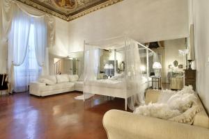 Luxury Suite