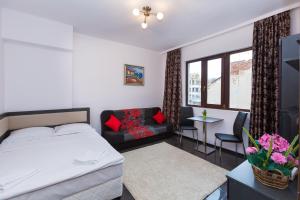 Central Beach GUEST ROOMS