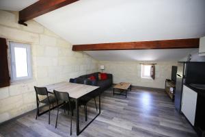 Maisons de vacances Chateau Le Noble Studio ou Appartement : photos des chambres