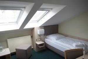 Single Room with Bathroom room in Hotel & Gasthaus Zum Eichenkranz